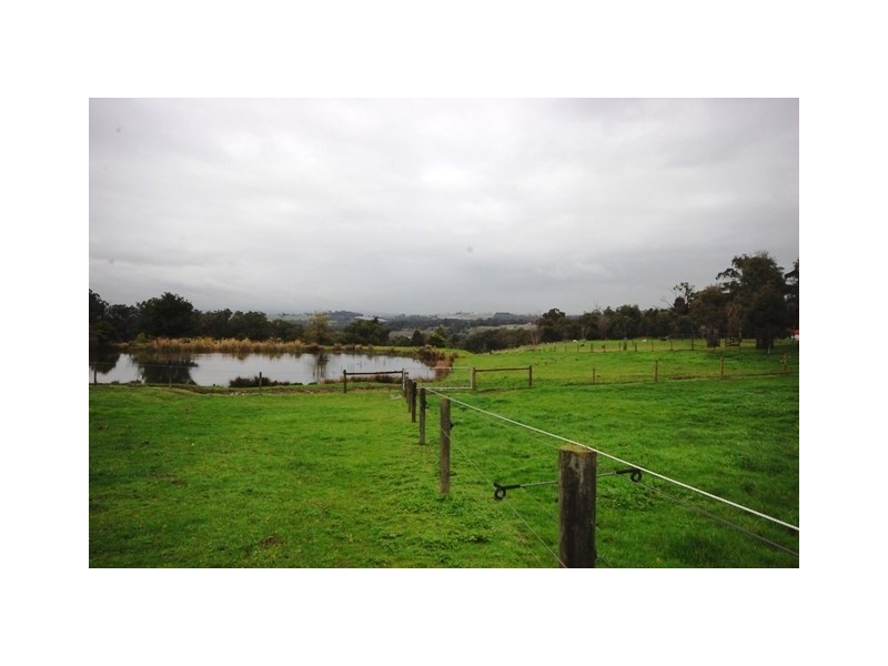 856 Warburton Highway, Seville East VIC 3139