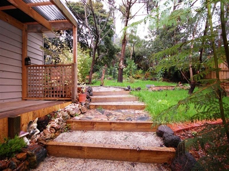 5 Mayfield Court, Montrose VIC 3765