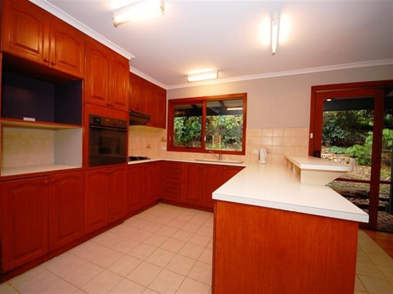 8 Murrumbung Road, Mount Evelyn VIC 3796