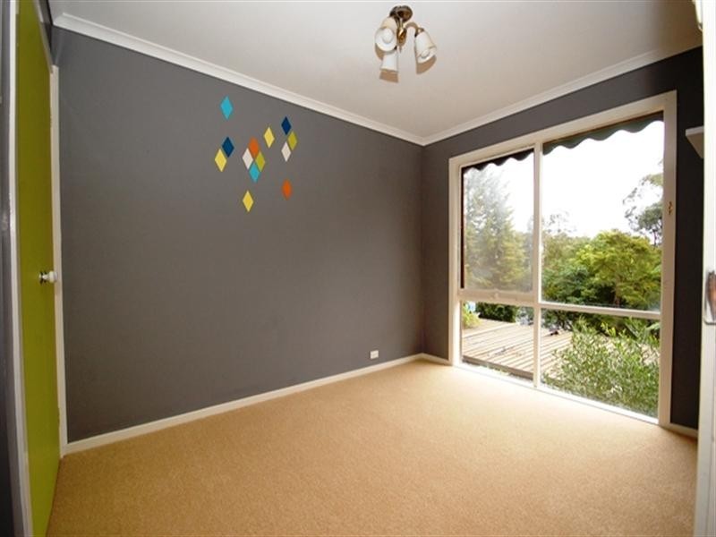 8 Murrumbung Road, Mount Evelyn VIC 3796