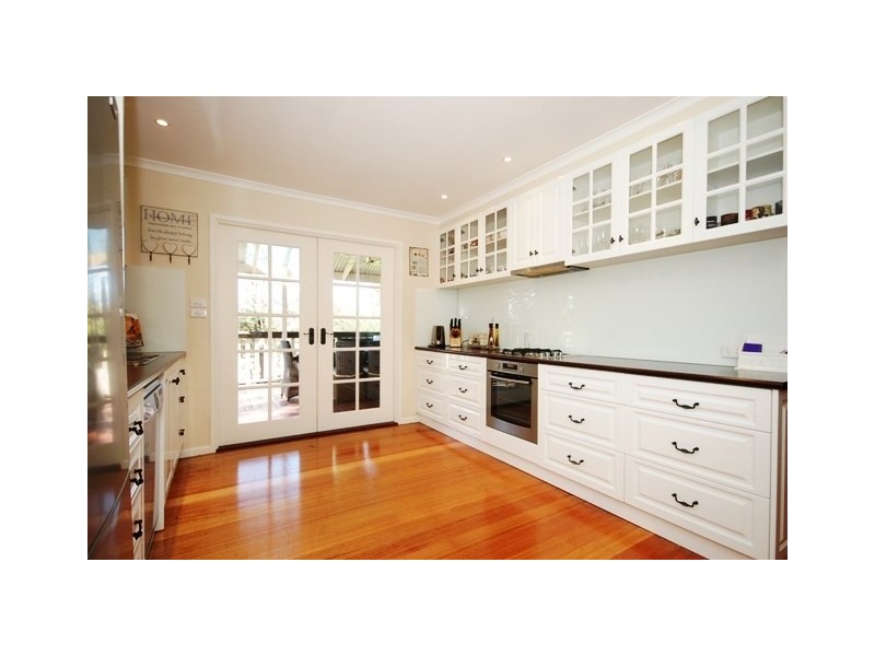 60 English Street, Seville VIC 3139