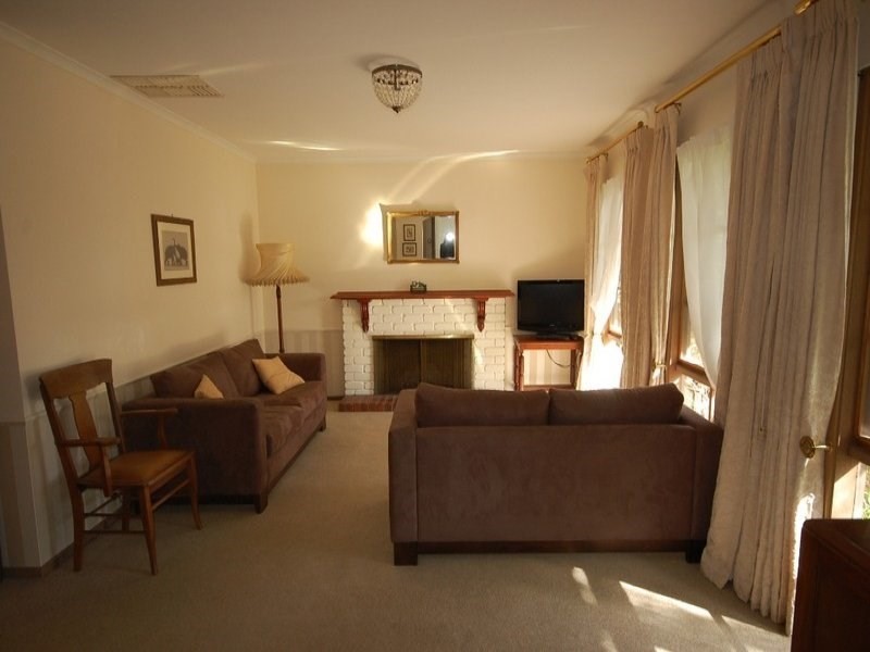 4 Marcus Street, Mount Evelyn VIC 3796