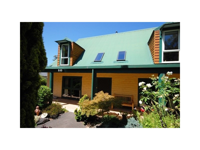 78 Monbulk Road, Mount Evelyn VIC 3796