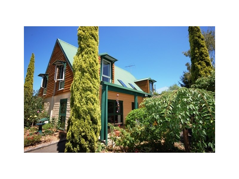 78 Monbulk Road, Mount Evelyn VIC 3796