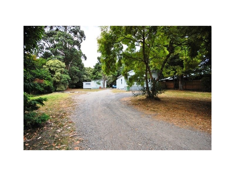 8 and 8a Gardner Parade, Mount Evelyn VIC 3796