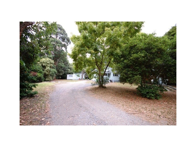 8 and 8a Gardner Parade, Mount Evelyn VIC 3796