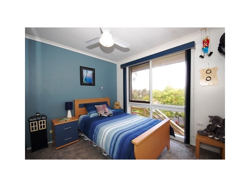 9 Alawara Drive, Mooroolbark VIC 3138