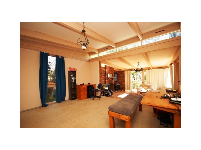 10 Summerhill Road, Montrose VIC 3765