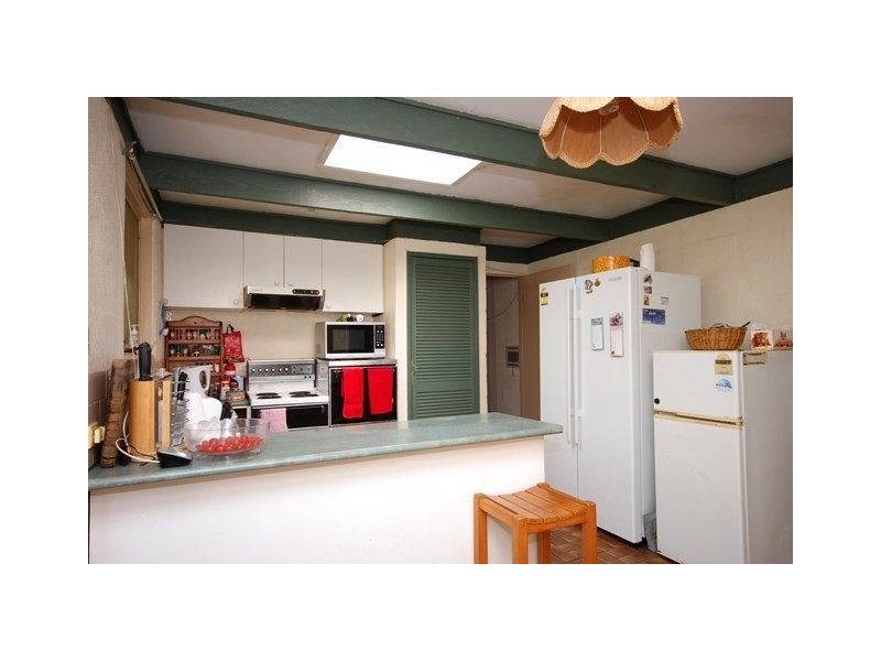 10 Summerhill Road, Montrose VIC 3765