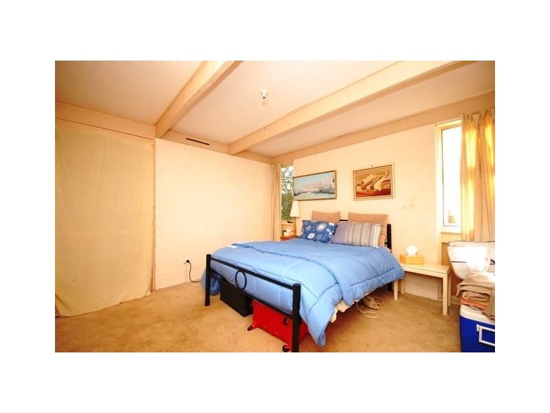 10 Summerhill Road, Montrose VIC 3765