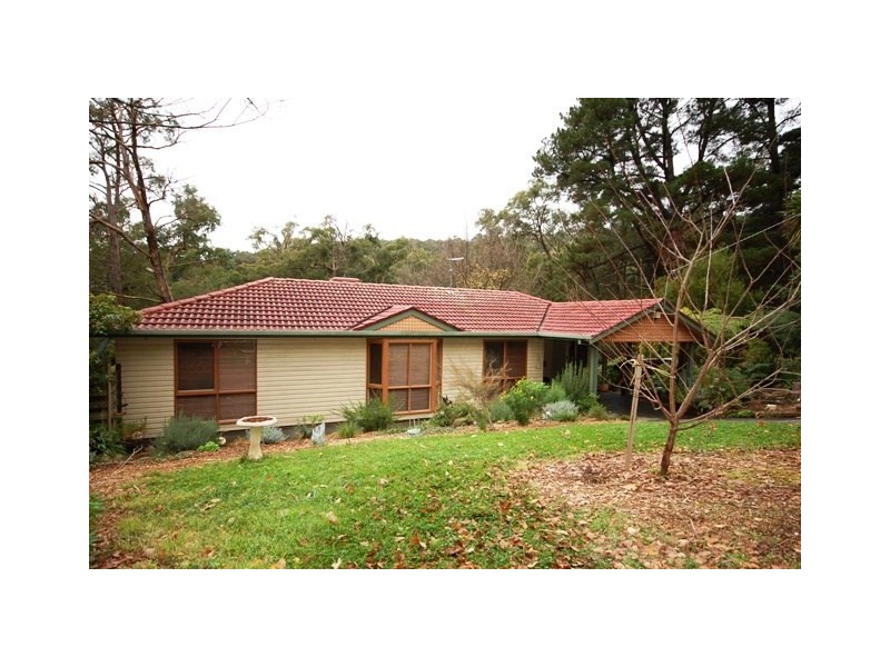 8 Sycamore Grove, Mount Evelyn VIC 3796