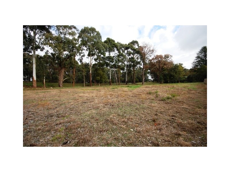 2 Hordern Road, Mount Evelyn VIC 3796