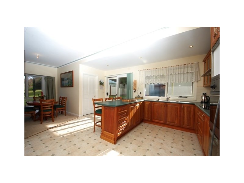 4 Kitchener Road, Silvan VIC 3795