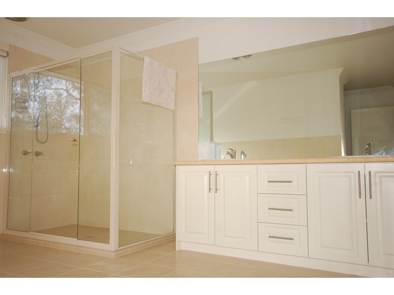 454 Sheffield Road North, Montrose VIC 3765