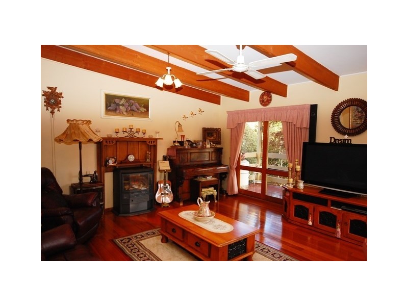 14a Glenview Road, Mount Evelyn VIC 3796