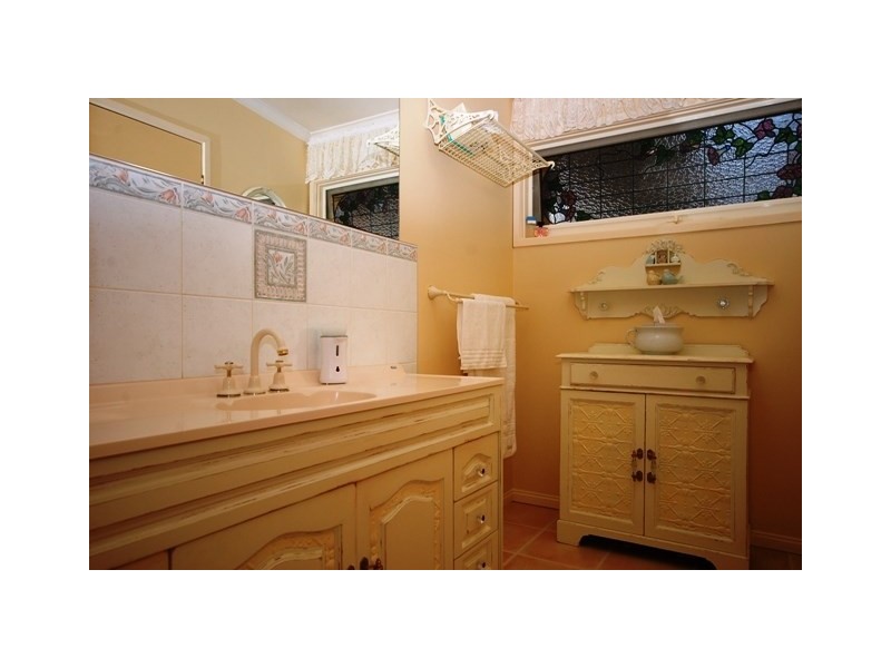 14a Glenview Road, Mount Evelyn VIC 3796