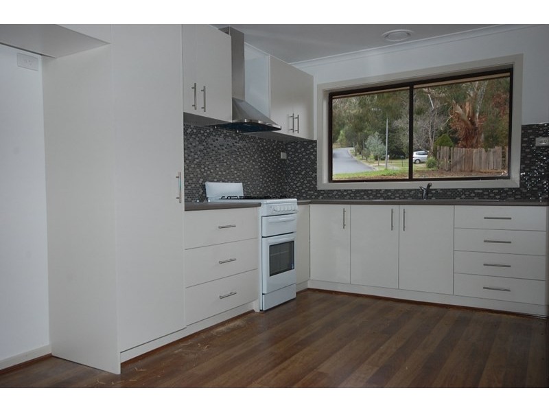28 Trafalgar Crescent, Lilydale VIC 3140