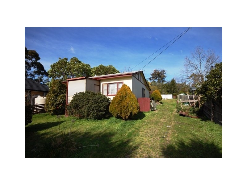 84 Fernhill Road, Mount Evelyn VIC 3796