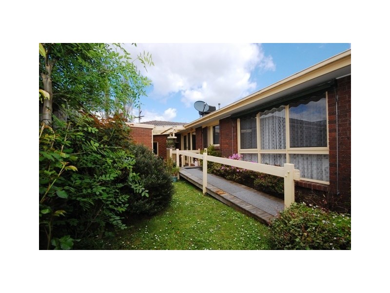 4/18 Jackson Street, Croydon VIC 3136