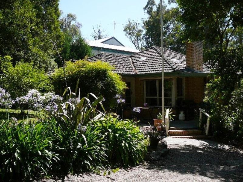 61 Monbulk Road, Mount Evelyn VIC 3796