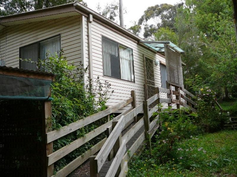 13 (Rear) Currajong Avenue, Mount Evelyn VIC 3796