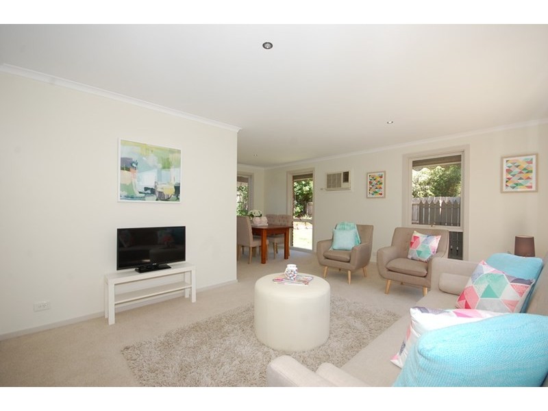 17 Lynwood Avenue, Ringwood East VIC 3135