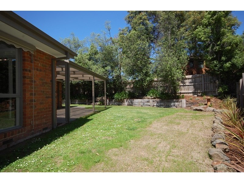 17 Lynwood Avenue, Ringwood East VIC 3135