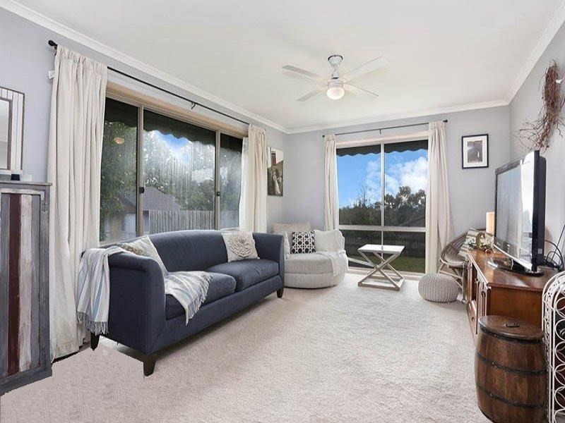 8 Woodridge Close, Montrose VIC 3765