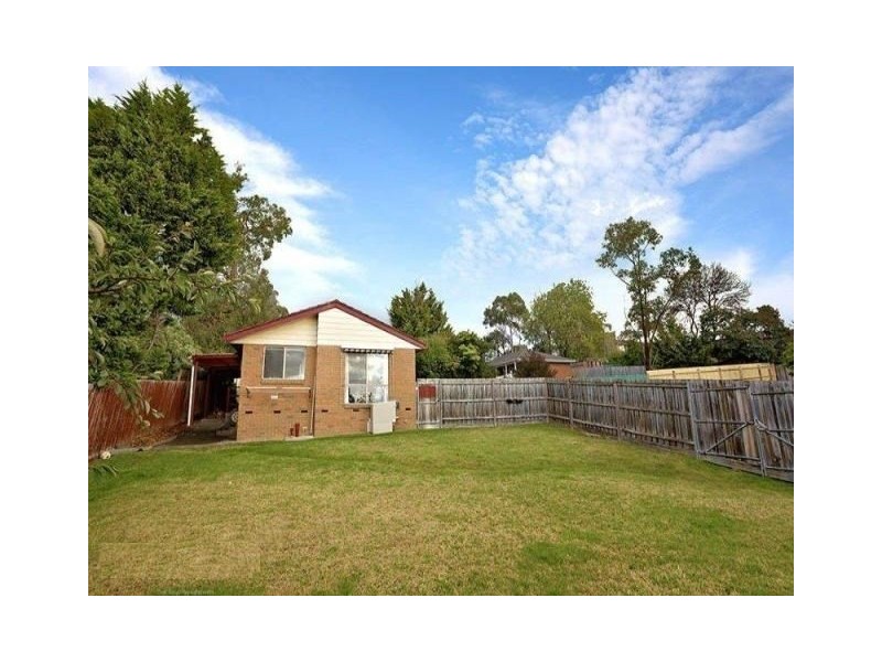 8 Woodridge Close, Montrose VIC 3765
