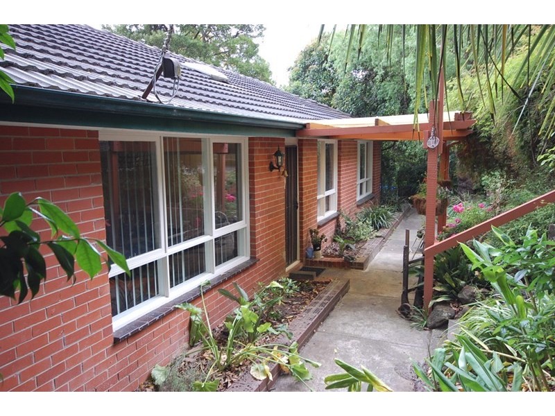 31 Commercial Road, Mount Evelyn VIC 3796