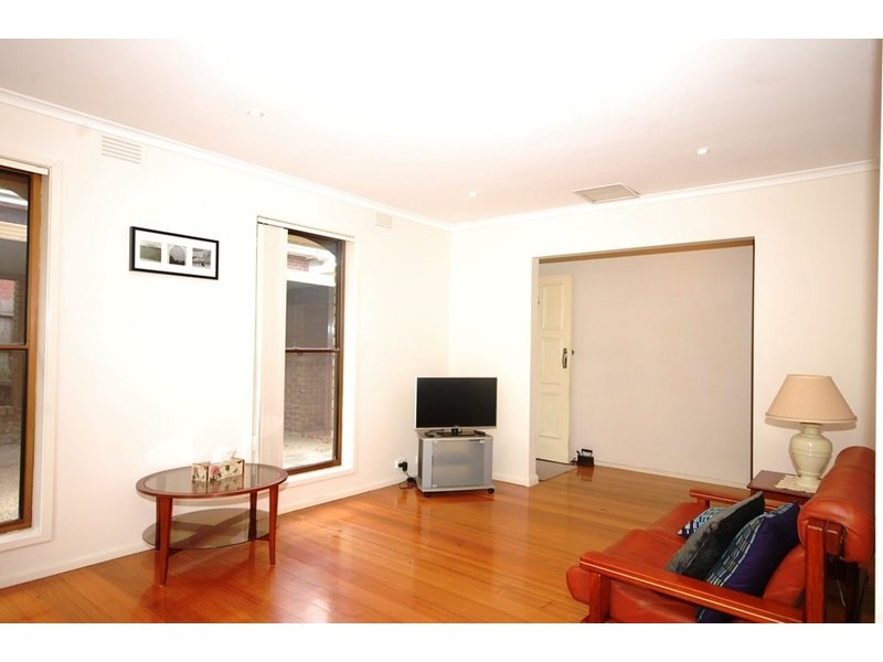 34 Ross Pincott Drive, Mooroolbark VIC 3138