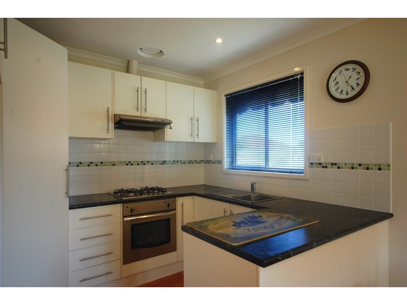 34 Ross Pincott Drive, Mooroolbark VIC 3138