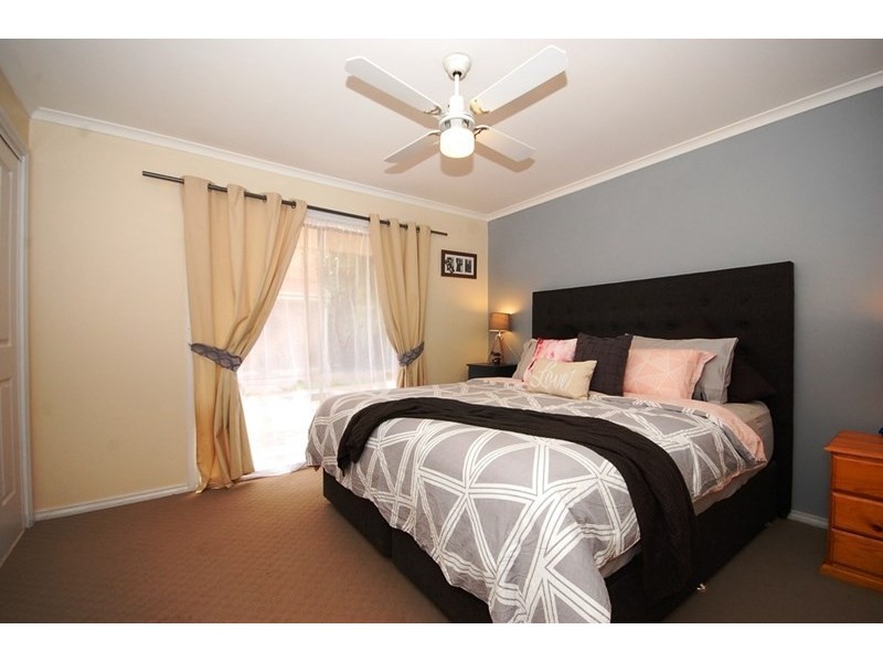 1/13 Hereford Road, Mount Evelyn VIC 3796