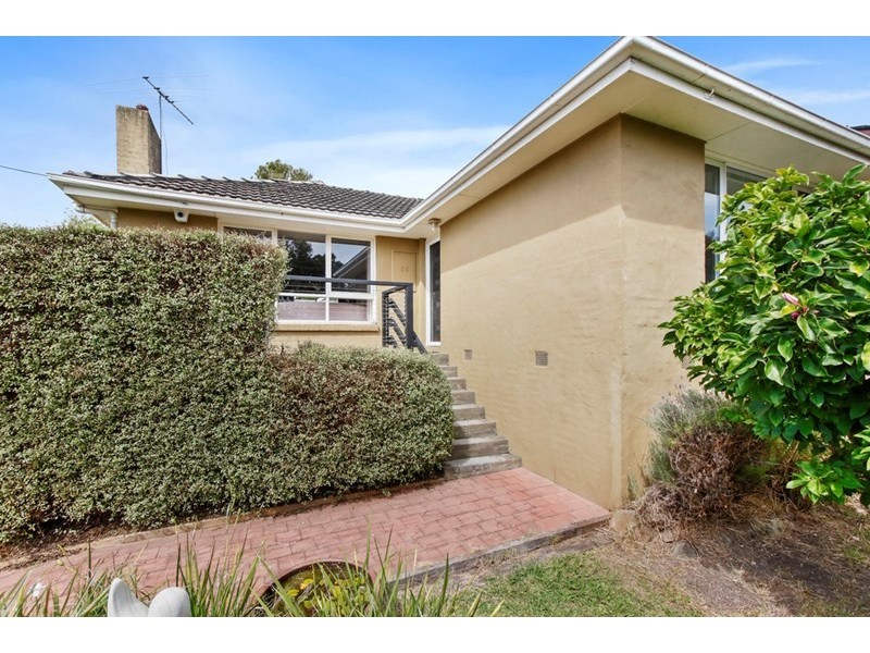 56 Fernhill Road, Mount Evelyn VIC 3796