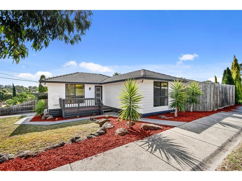 1 Poyner Avenue, Lilydale VIC 3140