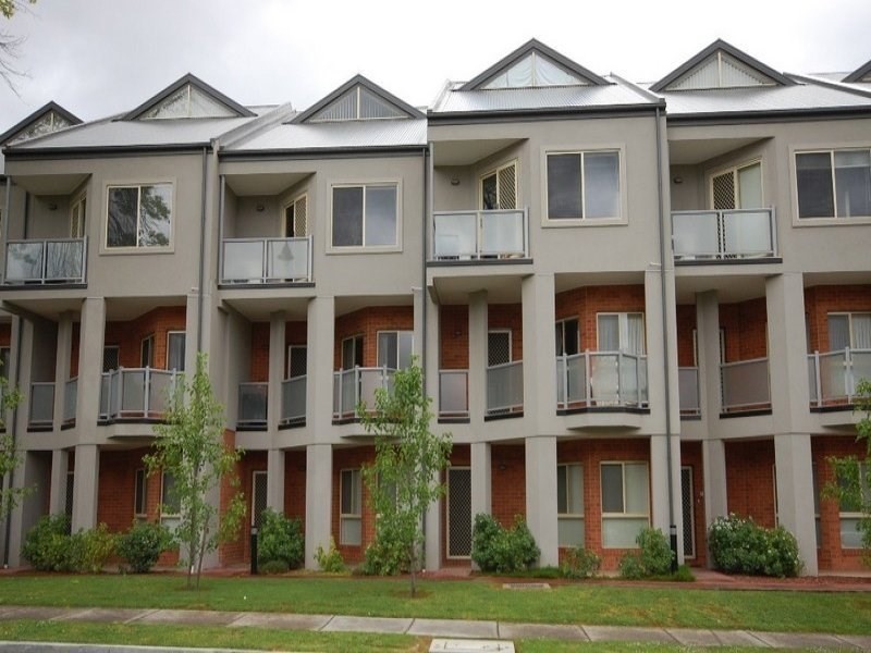 92/13-15 Hewish Road, Croydon VIC 3136