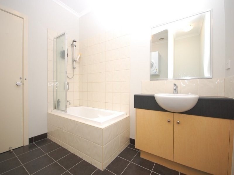 92/13-15 Hewish Road, Croydon VIC 3136