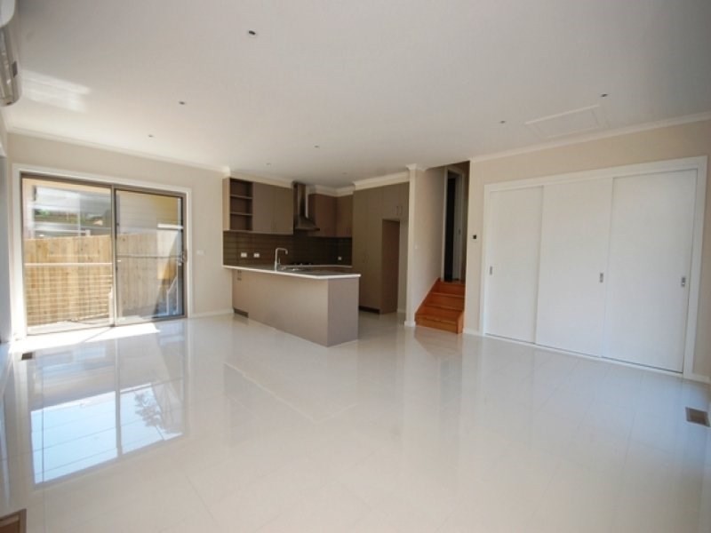 5 Arlie Crescent, Montrose VIC 3765