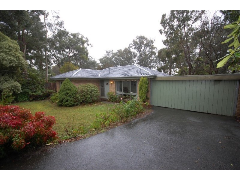 12 Buckmaster Drive, Mount Evelyn VIC 3796