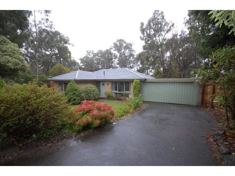 12 Buckmaster Drive, Mount Evelyn VIC 3796