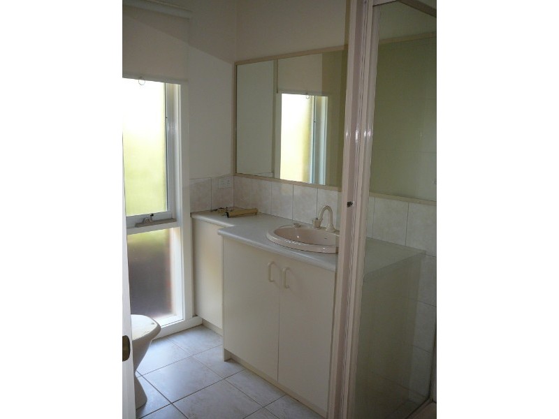 1/1 Huntingdale Drive, Chirnside Park VIC 3116