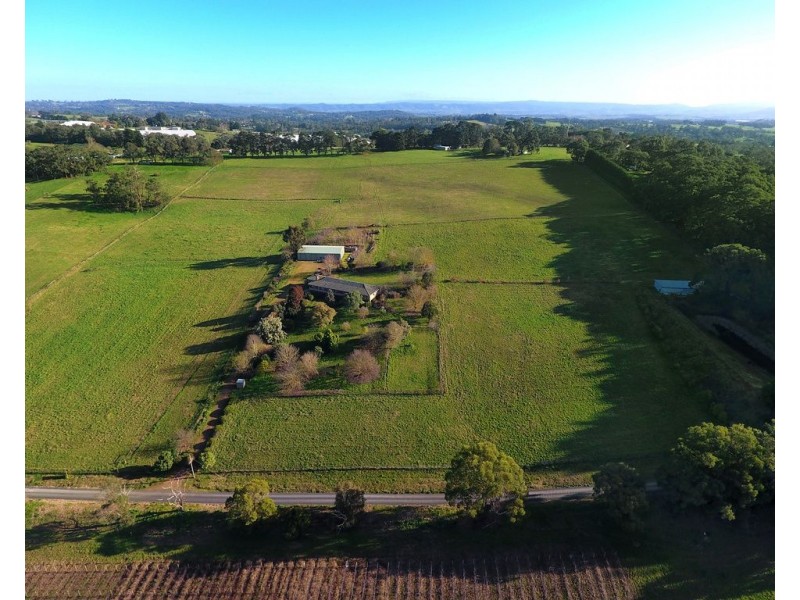 25 Koala Road, Seville VIC 3139