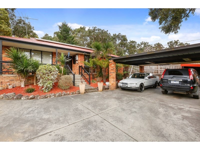 6 Hawkins Road, Montrose VIC 3765