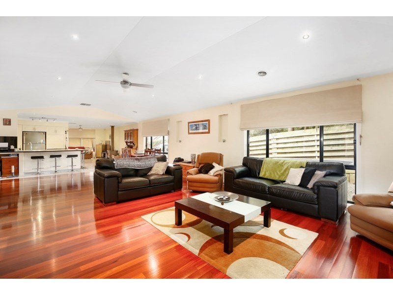 6 Hawkins Road, Montrose VIC 3765