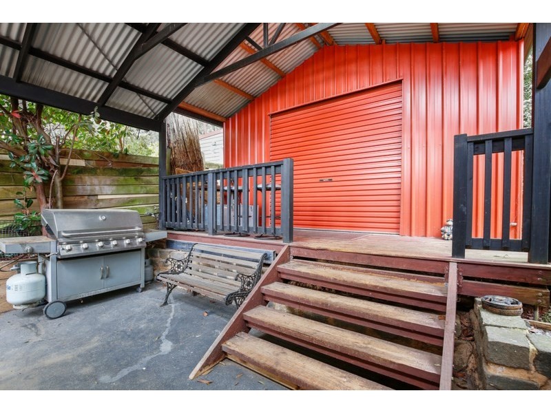 6 Hawkins Road, Montrose VIC 3765