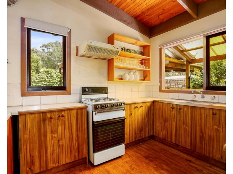 6 Waycott Way, Mount Evelyn VIC 3796