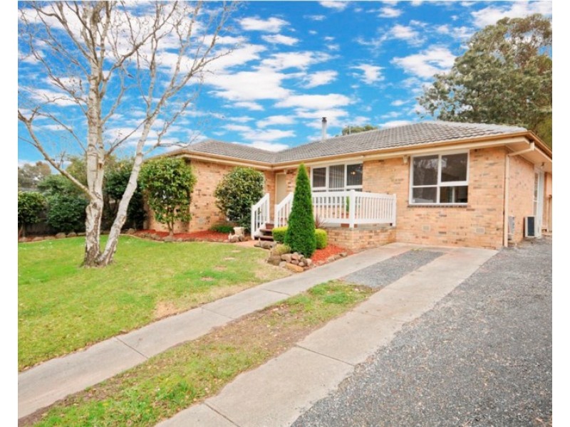 82 Croydondale Drive, Mooroolbark VIC 3138