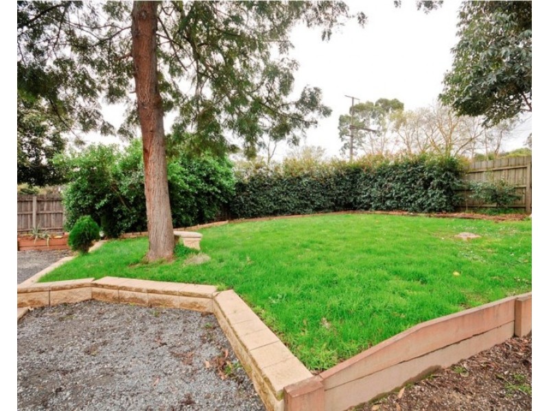 82 Croydondale Drive, Mooroolbark VIC 3138