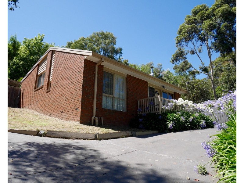 66 Commercial Road, Mount Evelyn VIC 3796