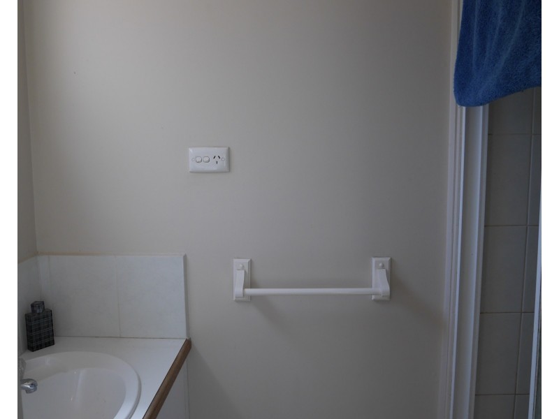 66 Commercial Road, Mount Evelyn VIC 3796